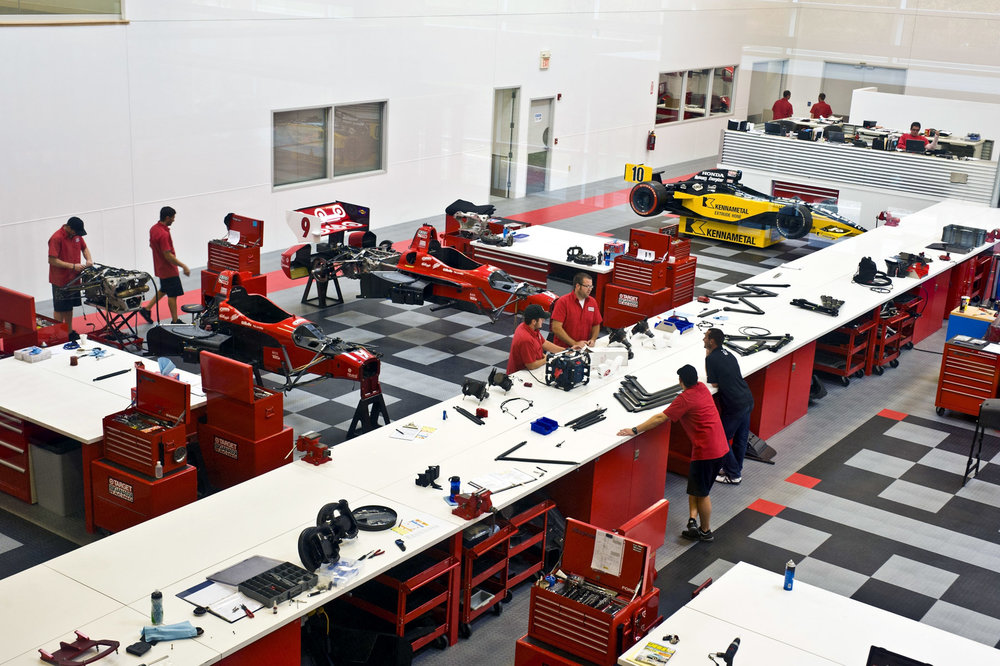 Las últimas herramientas y la tecnología de superficies refuerzan la colaboración entre Ganassi y Kennametal para vehículos Indy.